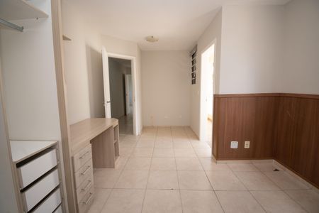 Casa de condomínio para alugar com 190m², 3 quartos e 3 vagasQuarto 2