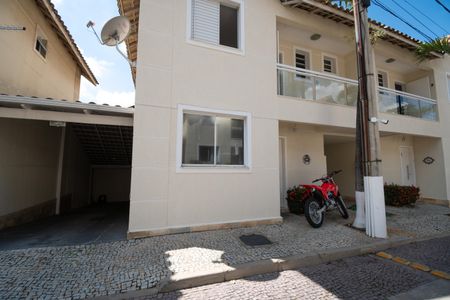 Casa de condomínio para alugar com 190m², 3 quartos e 3 vagasFachada