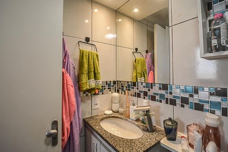 Apartamento para alugar com 68m², 3 quartos e 1 vaga Apartamento para alugar com 68m², 3 quartos e 1 vagaBanheiro da Suíte