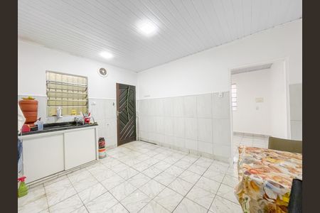 Casa à venda com 69m², 1 quarto e 2 vagasCozinha