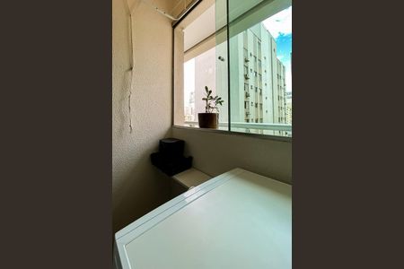 Apartamento à venda com 44m², 2 quartos e 1 vaga Apartamento à venda com 44m², 2 quartos e 1 vagaÁrea de Serviço