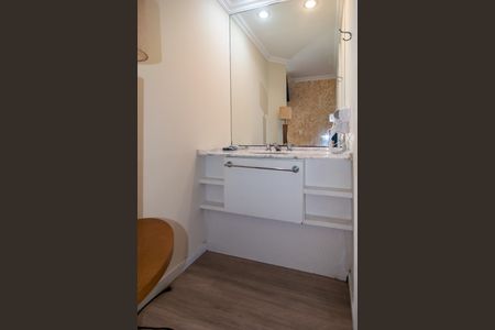 Apartamento à venda com 44m², 2 quartos e 1 vaga Apartamento à venda com 44m², 2 quartos e 1 vagaBanheiro