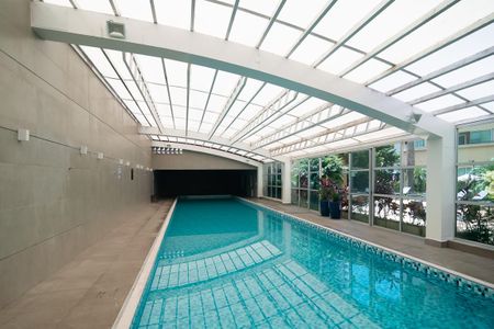 Apartamento à venda com 44m², 2 quartos e 1 vaga Apartamento à venda com 44m², 2 quartos e 1 vagaPiscina