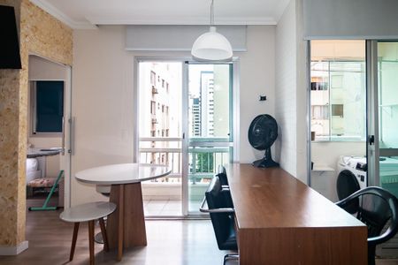 Apartamento à venda com 44m², 2 quartos e 1 vaga Apartamento à venda com 44m², 2 quartos e 1 vagaSala