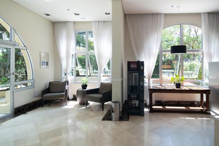 Apartamento à venda com 44m², 2 quartos e 1 vaga Apartamento à venda com 44m², 2 quartos e 1 vagaHall Entrada