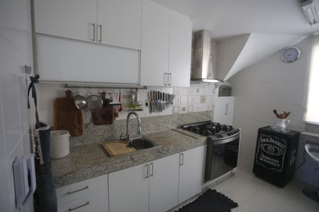 Apartamento à venda com 160m², 3 quartos e 2 vagasCozinha