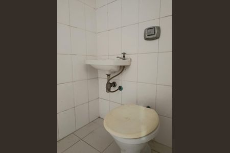 Apartamento à venda com 109m², 3 quartos e 1 vagaÁrea de Serviço - banheiro