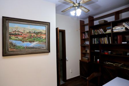 Apartamento à venda com 376m², 4 quartos e 4 vagasEscritório