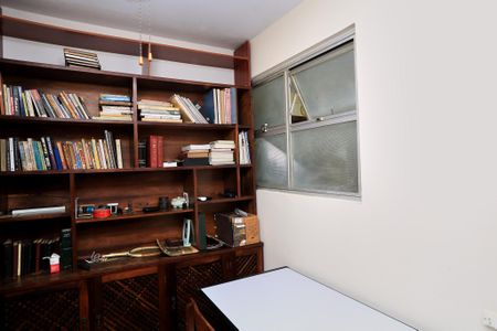 Apartamento à venda com 376m², 4 quartos e 4 vagasEscritório