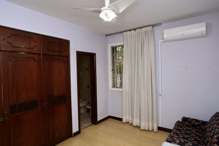 Apartamento à venda com 376m², 4 quartos e 4 vagasSuíte 2