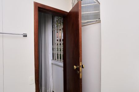 Apartamento à venda com 376m², 4 quartos e 4 vagasBanheiro da Suíte 1