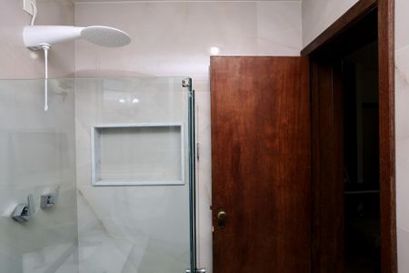 Apartamento à venda com 376m², 4 quartos e 4 vagasBanheiro da Suíte 3