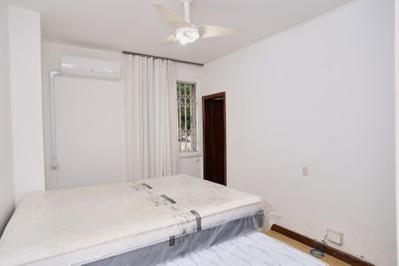 Apartamento à venda com 376m², 4 quartos e 4 vagasSuíte 1