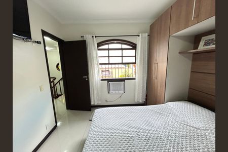 Casa de condomínio à venda com 196m², 4 quartos e 2 vagasQuarto 2