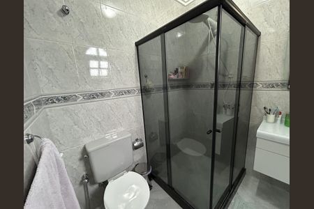 Casa de condomínio à venda com 196m², 4 quartos e 2 vagasBanheiro 2