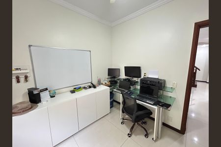 Casa de condomínio à venda com 196m², 4 quartos e 2 vagasQuarto 1