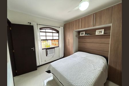 Casa de condomínio à venda com 196m², 4 quartos e 2 vagasQuarto 2