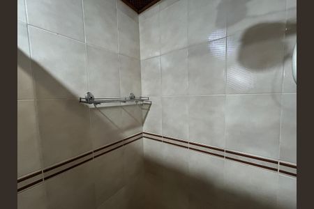 Casa de condomínio à venda com 196m², 4 quartos e 2 vagasBanheiro 3