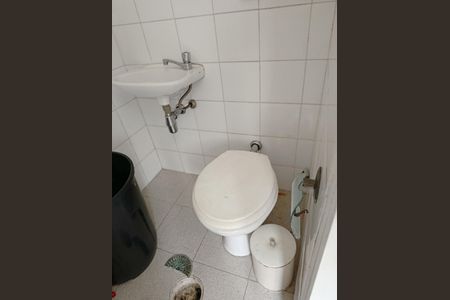 Apartamento para alugar com 109m², 3 quartos e 1 vagaÁrea de Serviço - banheiro