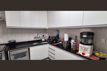 Apartamento à venda com 110m², 3 quartos e 2 vagasCozinha 