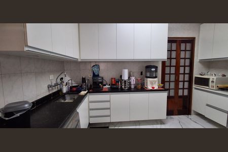 Apartamento à venda com 110m², 3 quartos e 2 vagasCozinha 