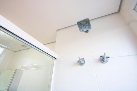 Apartamento para alugar com 60m², 2 quartos e 2 vagasBanheiro do quarto 1