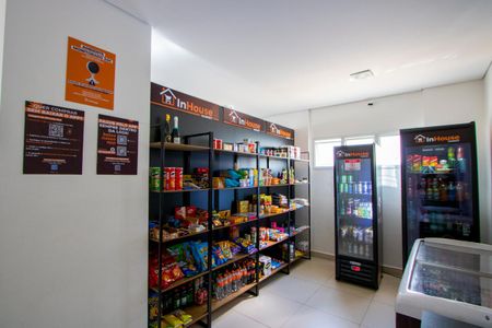 Apartamento para alugar com 60m², 2 quartos e 2 vagasÁrea comum - Mini Mercado