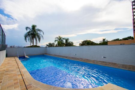 Apartamento para alugar com 60m², 2 quartos e 2 vagasÁrea comum - Piscina