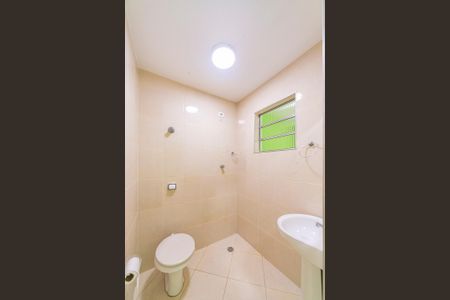 Casa para alugar com 220m², 3 quartos e 3 vagasBanheiro da Garagem