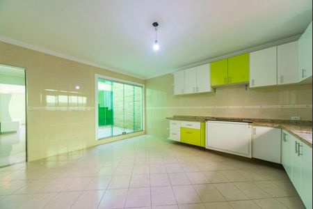 Casa para alugar com 220m², 3 quartos e 3 vagasCozinha 