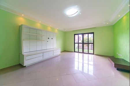 Casa para alugar com 220m², 3 quartos e 3 vagasSala