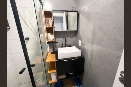 Apartamento à venda com 40m², 2 quartos e 1 vaga Apartamento à venda com 40m², 2 quartos e 1 vagaBanheiro