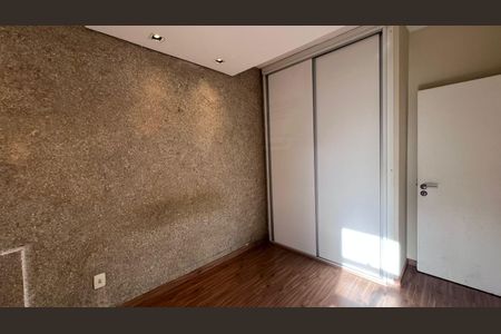 Apartamento para alugar com 72m², 2 quartos e 1 vaga