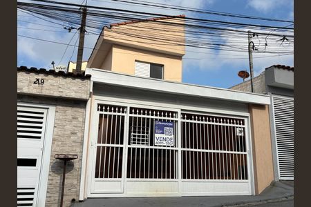 Casa à venda com 170m², 2 quartos e 2 vagas
