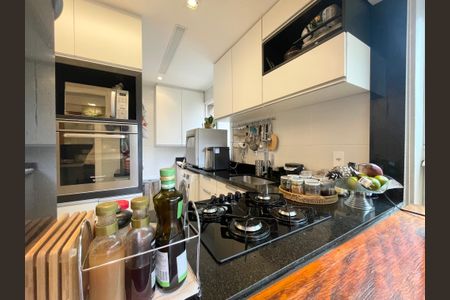 Apartamento à venda com 77m², 2 quartos e 2 vagasCozinha