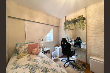 Apartamento à venda com 77m², 2 quartos e 2 vagasQuarto