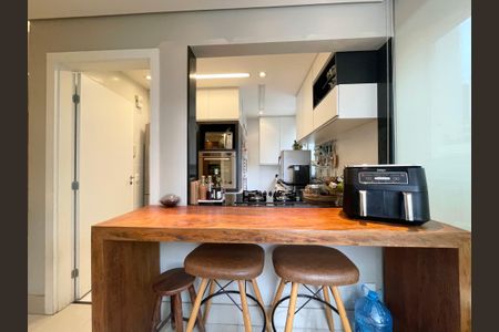 Apartamento à venda com 77m², 2 quartos e 2 vagasSala