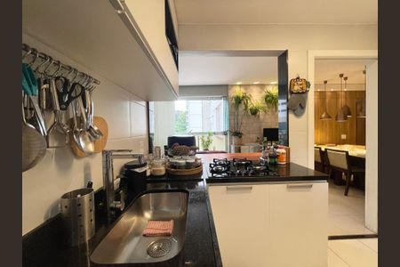 Apartamento à venda com 77m², 2 quartos e 2 vagasCozinha