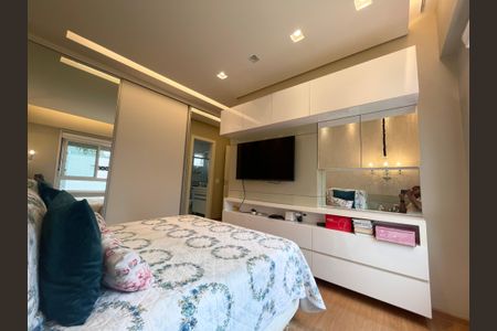 Apartamento à venda com 77m², 2 quartos e 2 vagasQuarto