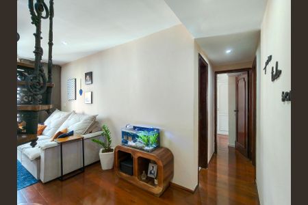 Apartamento à venda com 220m², 3 quartos e 1 vaga Apartamento à venda com 220m², 3 quartos e 1 vagaSala