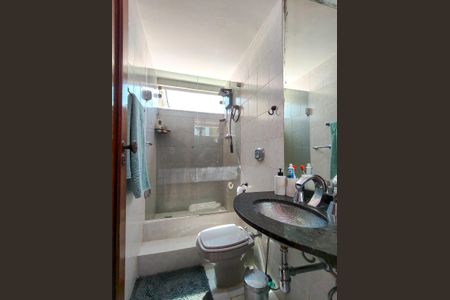 Apartamento à venda com 220m², 3 quartos e 1 vaga Apartamento à venda com 220m², 3 quartos e 1 vagaBanheiro Corredor