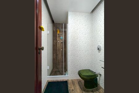 Apartamento à venda com 220m², 3 quartos e 1 vaga Apartamento à venda com 220m², 3 quartos e 1 vagaBanheiro Corredor