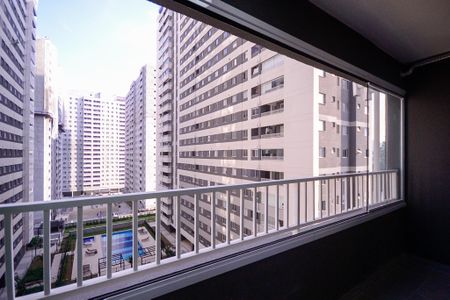 Sala - Varanda  de apartamento para alugar com 2 quartos, 42m² em Vila Vermelha, São Paulo
