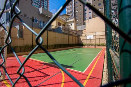Apartamento para alugar com 115m², 3 quartos e 2 vagas Apartamento para alugar com 115m², 3 quartos e 2 vagasÁrea comum - Quadra esportiva