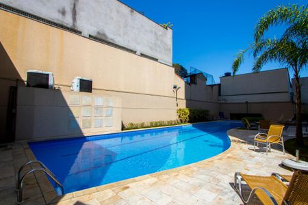 Apartamento para alugar com 115m², 3 quartos e 2 vagas Apartamento para alugar com 115m², 3 quartos e 2 vagasÁrea comum - Piscina