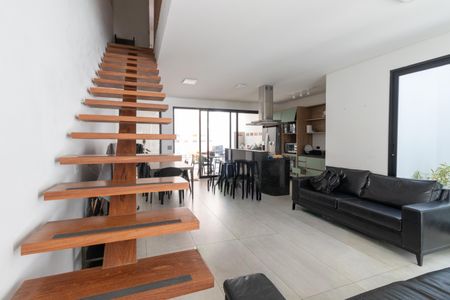 Sala de casa à venda com 3 quartos, 150m² em Lapa, São Paulo