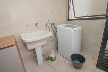 Casa à venda com 150m², 3 quartos e 3 vagasÁrea de Serviço