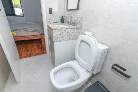 Casa à venda com 150m², 3 quartos e 3 vagasBanheiro da Suíte 1