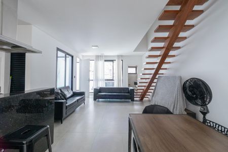 Sala de casa à venda com 3 quartos, 150m² em Lapa, São Paulo