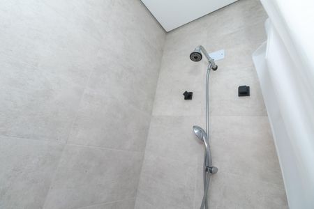 Casa à venda com 150m², 3 quartos e 3 vagasBanheiro da Suíte 2